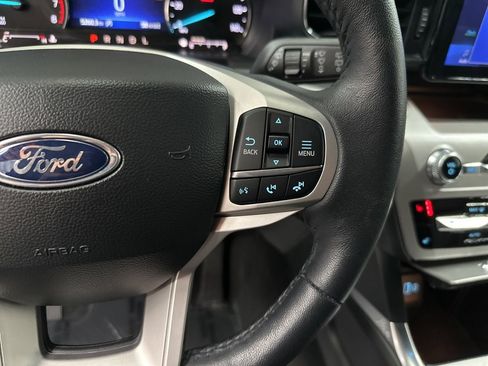 Used 2024 Ford Explorer XLT w/ Equipment Group 202A image 17