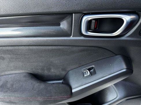 Used 2025 Honda Civic Type R image 34
