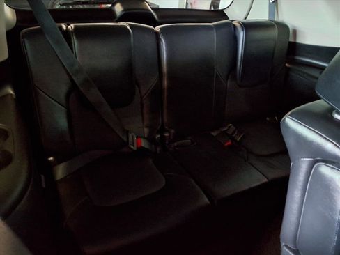 Used 2019 Nissan Armada SL w/ Premium Package image 10