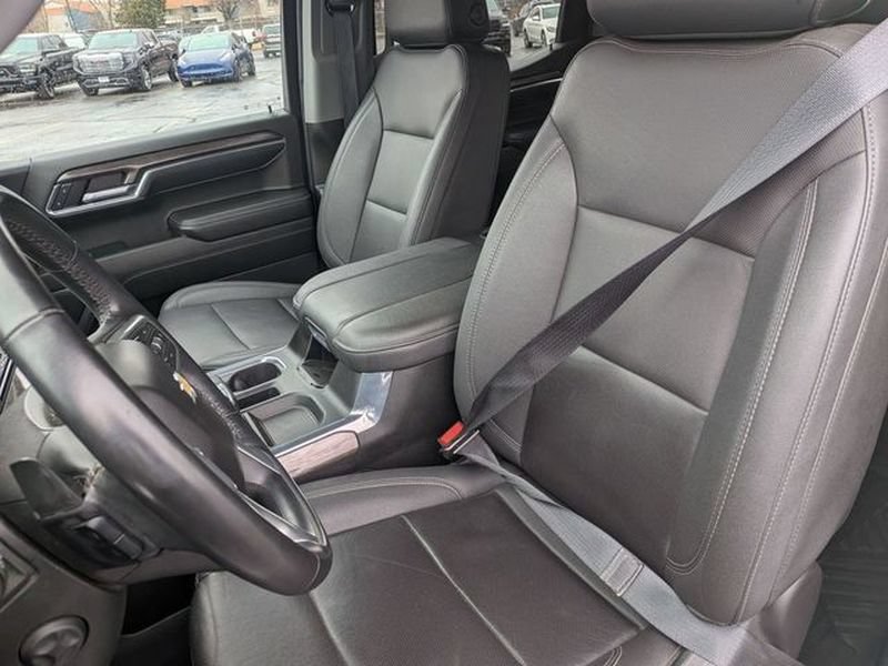 Used 2024 Chevrolet Silverado 1500 LTZ AWD/4WD image 15