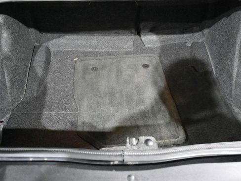 Used 2013 Dodge Challenger SXT image 24