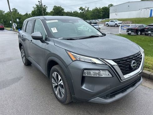 Used 2023 Nissan Rogue SV AWD/4WD image 2