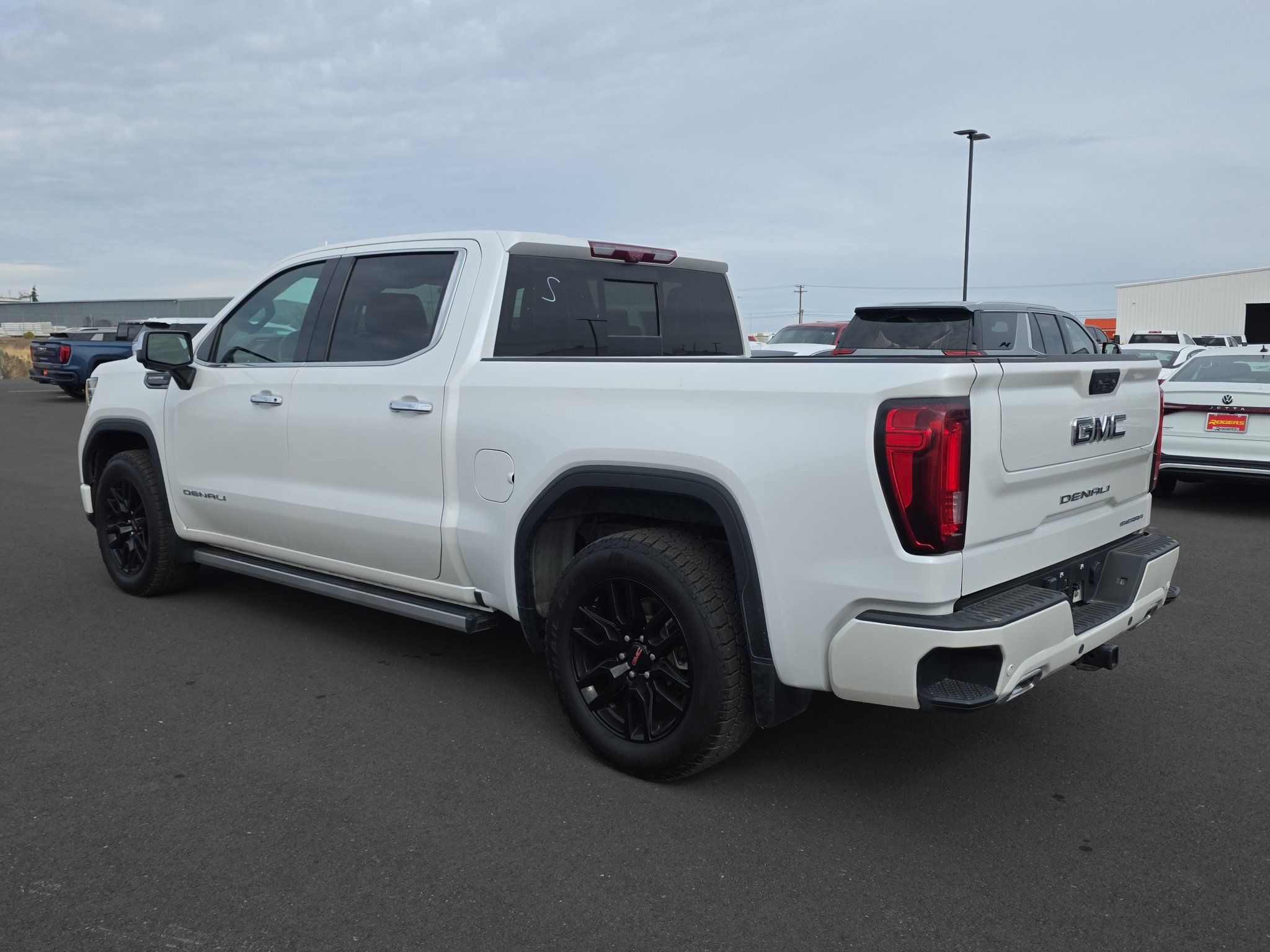Used 2022 GMC Sierra 1500 Denali Ultimate AWD/4WD image 6