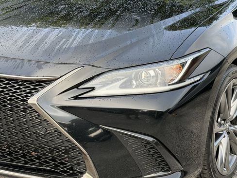 Used 2020 Lexus ES 350 F Sport w/ Accessory Package 2 FWD image 9