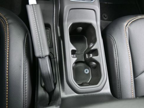 Used 2025 Jeep Gladiator Sport image 25