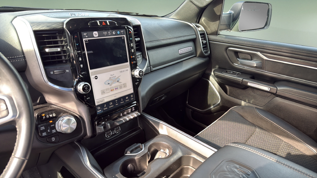 Used 2023 RAM 1500 Laramie AWD/4WD image 26