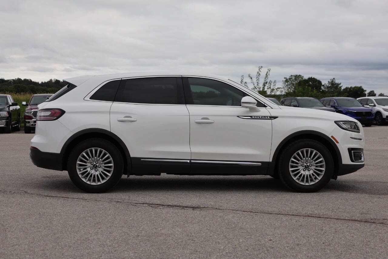 Used 2020 Lincoln Nautilus FWD image 7
