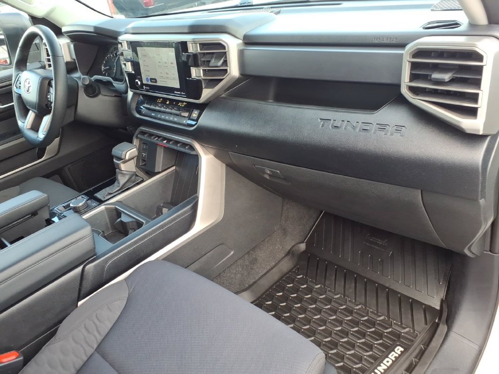 Used 2022 Toyota Tundra SR5 AWD/4WD image 11