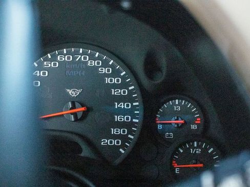 Used 1999 Chevrolet Corvette Convertible w/ Memory Pkg image 40