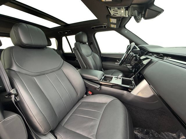 Used 2024 Land Rover Range Rover SE AWD/4WD image 16