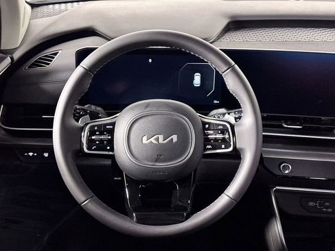 New 2026 Kia Carnival SX image 13