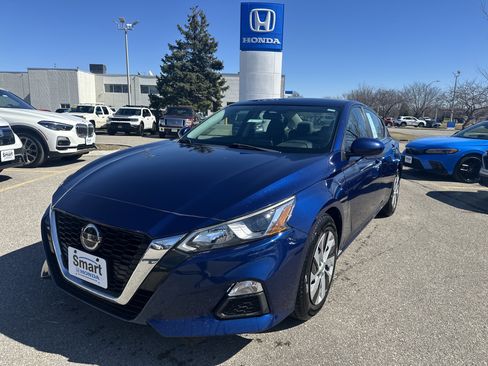 Used 2020 Nissan Altima 2.5 S image 1