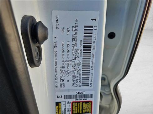 Used 2019 Toyota Tacoma SR5 image 29