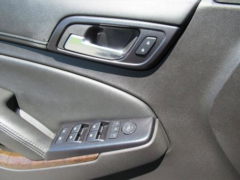 Certified 2016 Chevrolet Tahoe LT image 22
