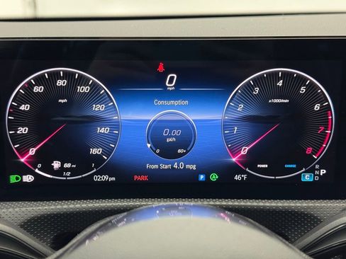 Used 2025 Mercedes-Benz CLA 250 4MATIC image 23