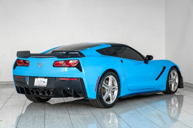 Used 2016 Chevrolet Corvette Stingray Coupe RWD image 6
