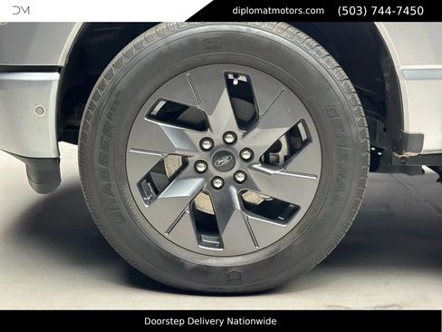 Used 2022 Ford F150 Lightning Lariat w/ Tow Technology Package image 38