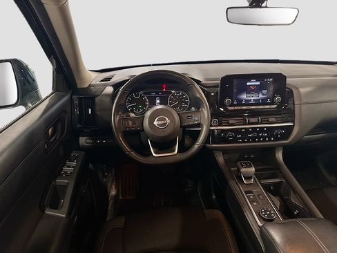 Used 2024 Nissan Pathfinder SV AWD/4WD image 24
