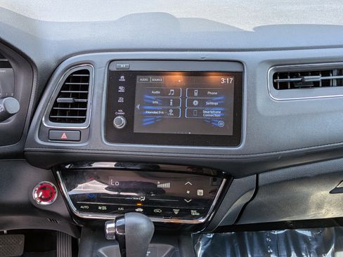 Used 2019 Honda HR-V EX image 19