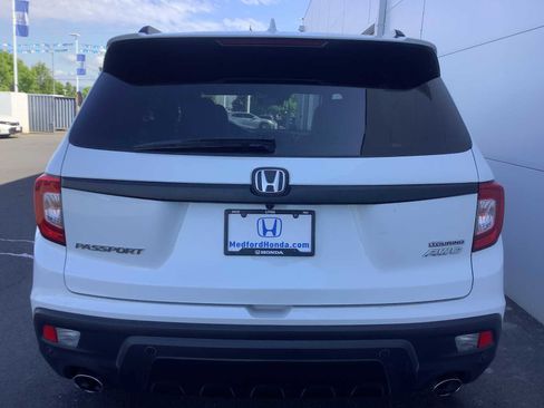 Used 2021 Honda Passport Touring image 5