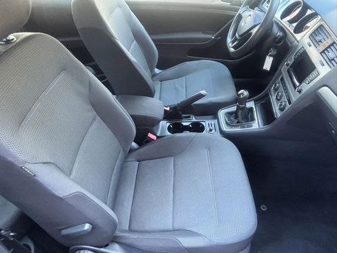 Used 2015 Volkswagen Golf Launch Edition FWD image 17