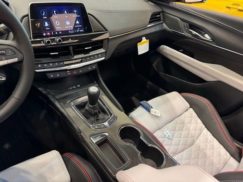 New 2026 Cadillac CT4 V Blackwing w/ LPO, Bronce Accent Package image 27