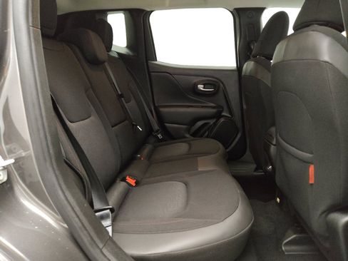 Used 2020 Jeep Renegade Trailhawk w/ Cold Weather Group image 19