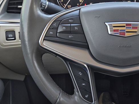 Used 2021 Cadillac XT5 Premium Luxury image 15