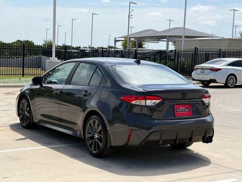 Used 2026 Toyota Corolla SE FWD image 8
