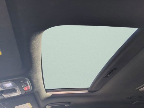 Used 2024 Kia Telluride SX image 18