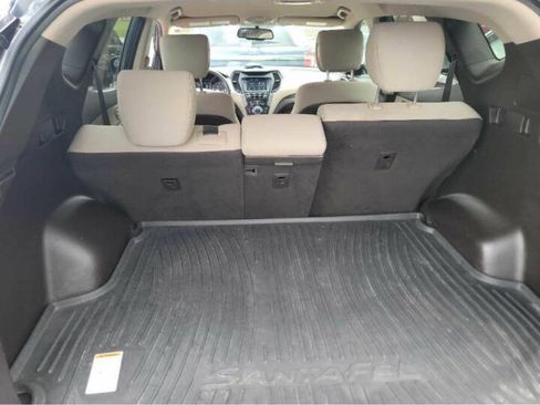 Used 2017 Hyundai Santa Fe Sport FWD image 7