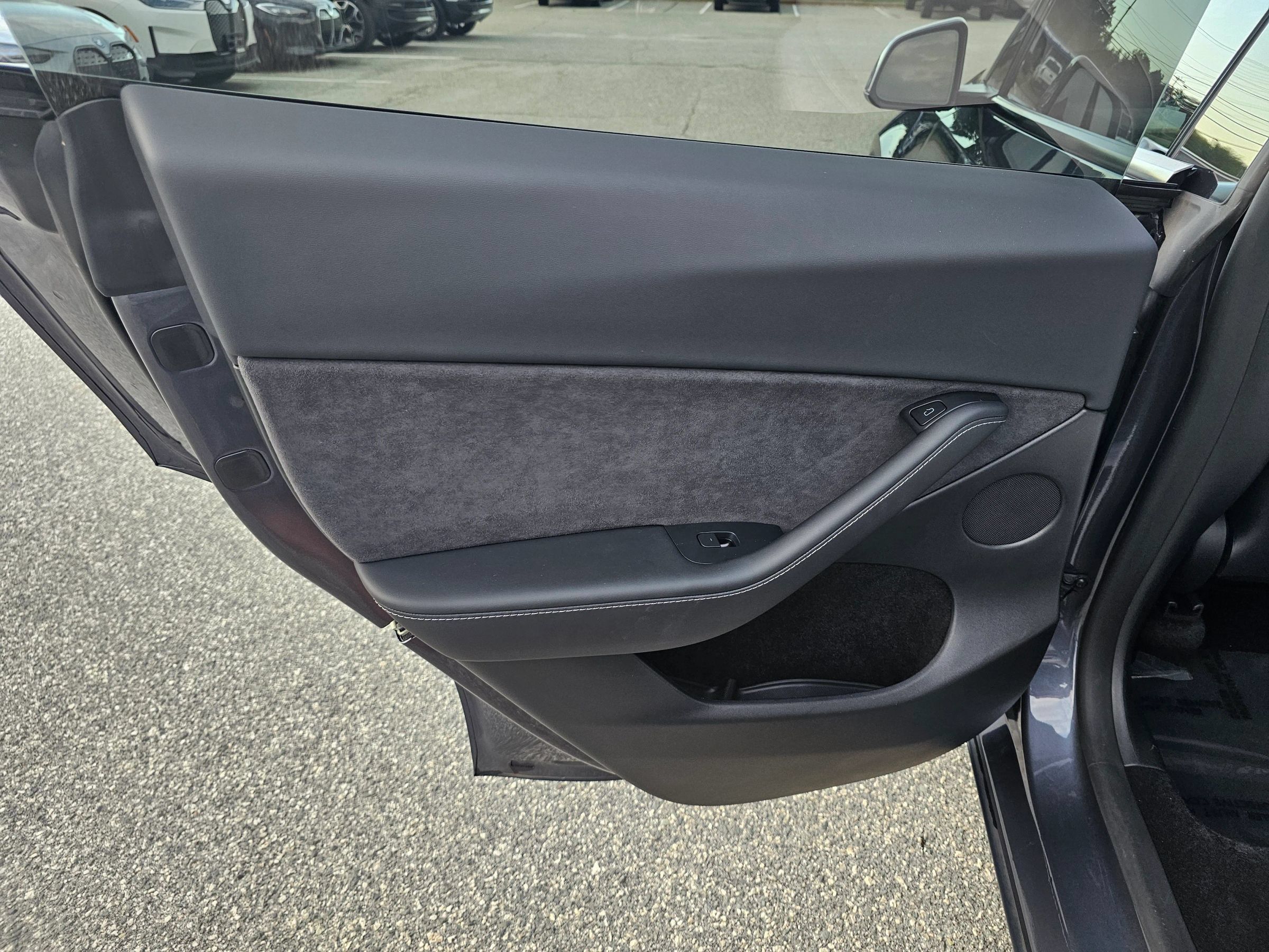 Used 2023 Tesla Model Y Performance AWD/4WD image 21