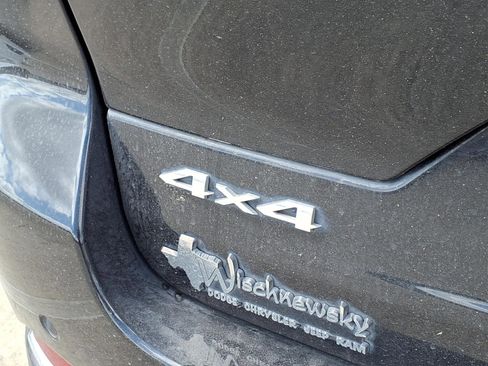 Used 2022 Jeep Grand Cherokee Limited image 8