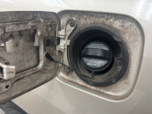 Used 2005 Lexus RX 330 AWD image 28