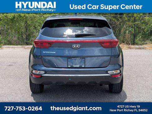Used 2021 Kia Sportage LX FWD image 4
