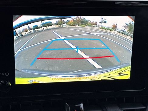 Used 2023 Toyota Corolla LE image 27