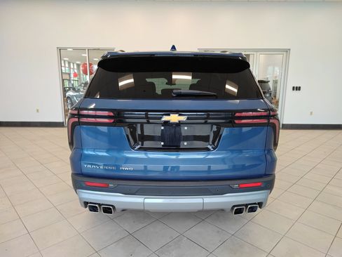 Used 2026 Chevrolet Traverse LT AWD/4WD image 4