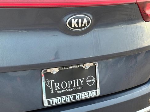 Used 2022 Kia Sportage LX image 8