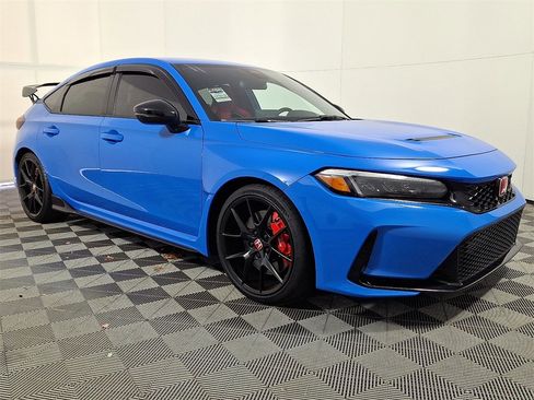 Used 2023 Honda Civic Type R image 4