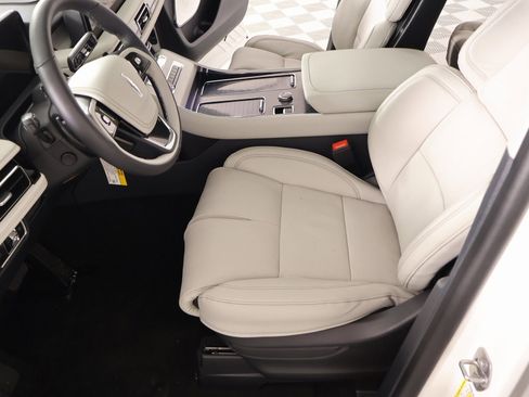 New 2026 Lincoln Aviator Reserve image 11