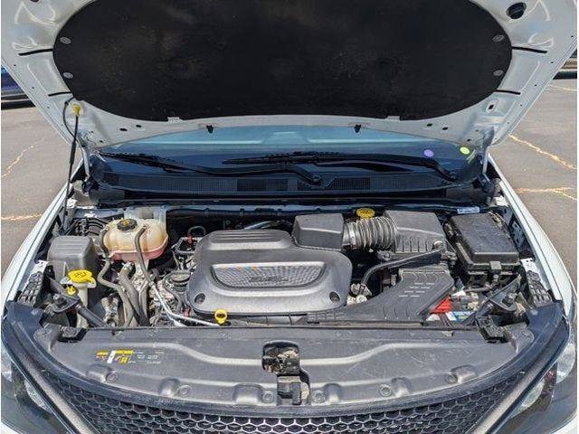Used 2023 Chrysler Voyager LX FWD image 79