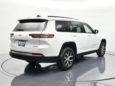 Used 2024 Jeep Grand Cherokee L Limited w/ Luxury Tech Group II AWD/4WD image 5