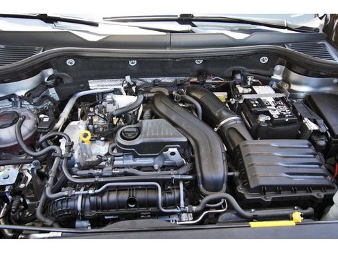 Used 2026 Volkswagen Taos SE FWD image 30