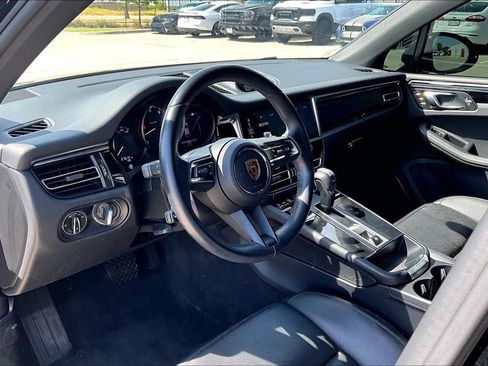 Used 2024 Porsche Macan w/ Premium Plus Package AWD/4WD image 15