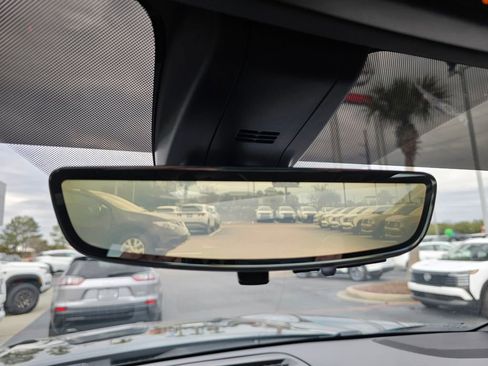 Used 2021 Chevrolet Suburban Premier w/ Premium Package image 30