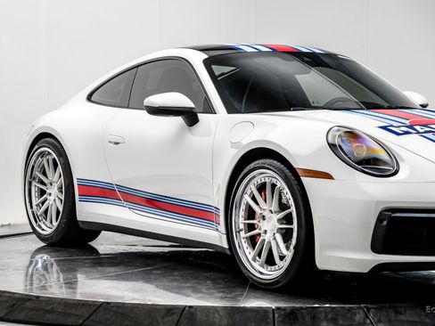 Used 2020 Porsche 911 Carrera RWD image 30