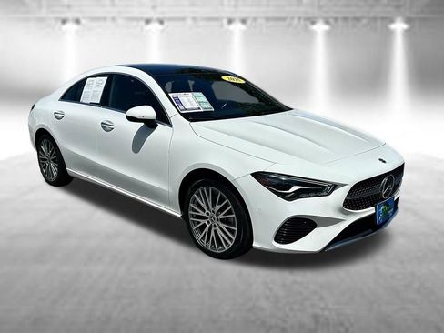 Used 2025 Mercedes-Benz CLA 250 image 3