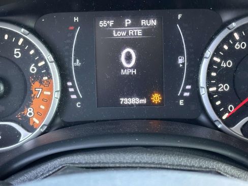 Used 2017 Jeep Renegade Latitude w/ Cold Weather Group image 22