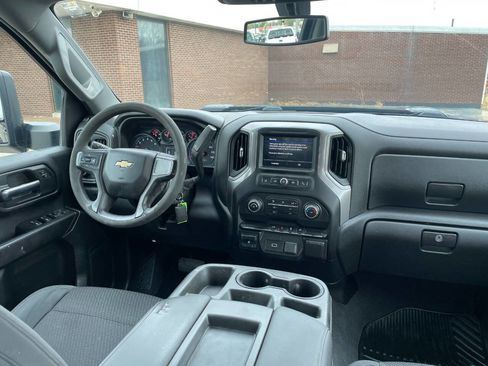 Used 2020 Chevrolet Silverado 2500 Custom w/ Custom Value Package image 27