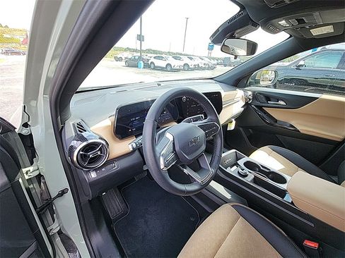 New 2026 Chevrolet Equinox ACTIV w/ Convenience Package III image 14